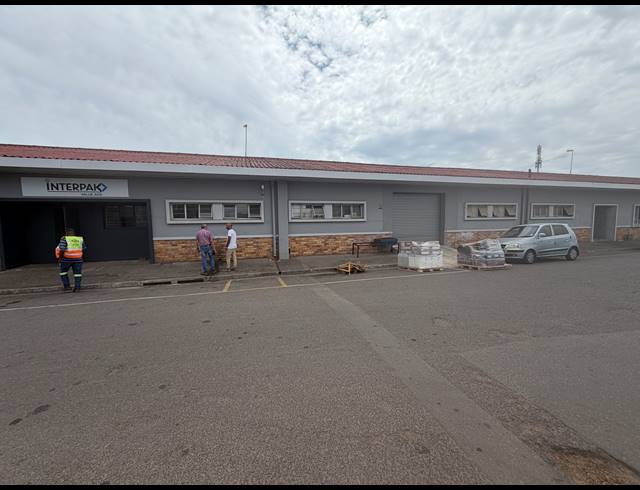 655M² WAREHOUSE TO LET IN BLACKHEATH INDUSTRIAL